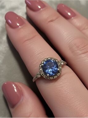 Jared exquisite lab created sapphire and silver ring size 5 1/2